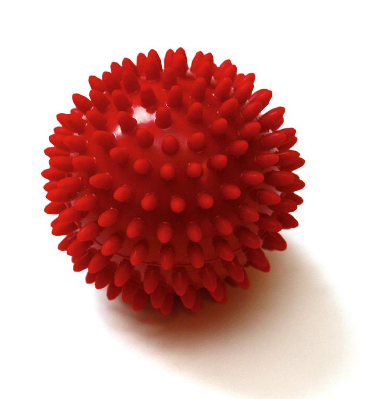 Bola-de-Picos-9-cm