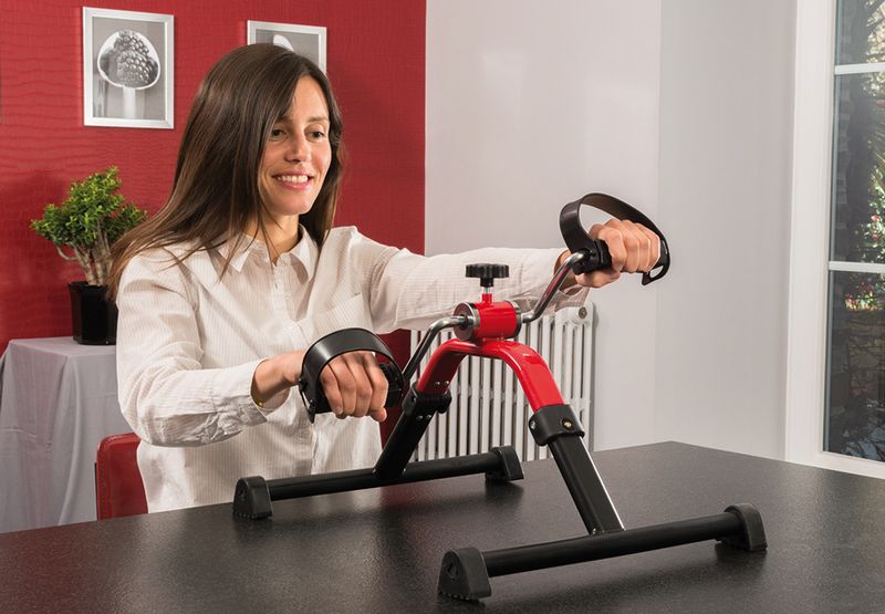Pedaleira---Pedais-para-exercitar-pernas-e-bracos